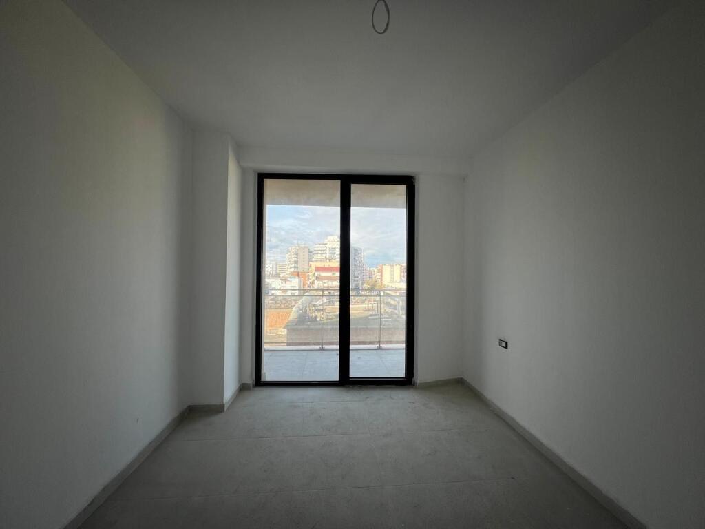 Apartament ne shitje 1+1 mine peza