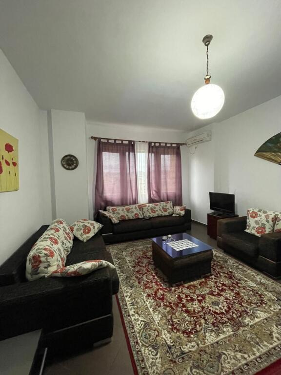 For rent 1+1 apartment on Kongresi i Tiranes Street, Mine Peza 50,000 lek!