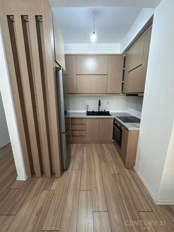 Shitet, Apartament 2+1, Kompleksi Mangalem, Tiranë. 130,000 €