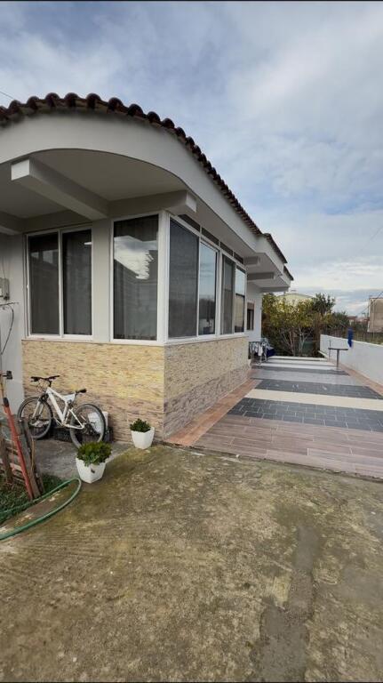 Shitet shtepi Private pran Univers City Qtu 📍