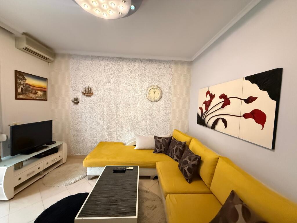 Apartment for rent on Iliria beach