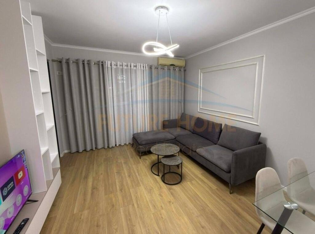 Shitet , Apartament 1+1 Unaza e Re , Tirane