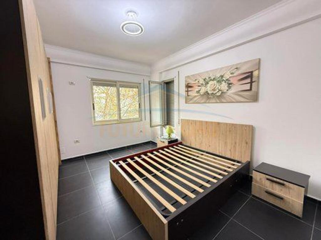 Shitet, Ambient Biznesi Multifunksional, Don Bosko, Tirane