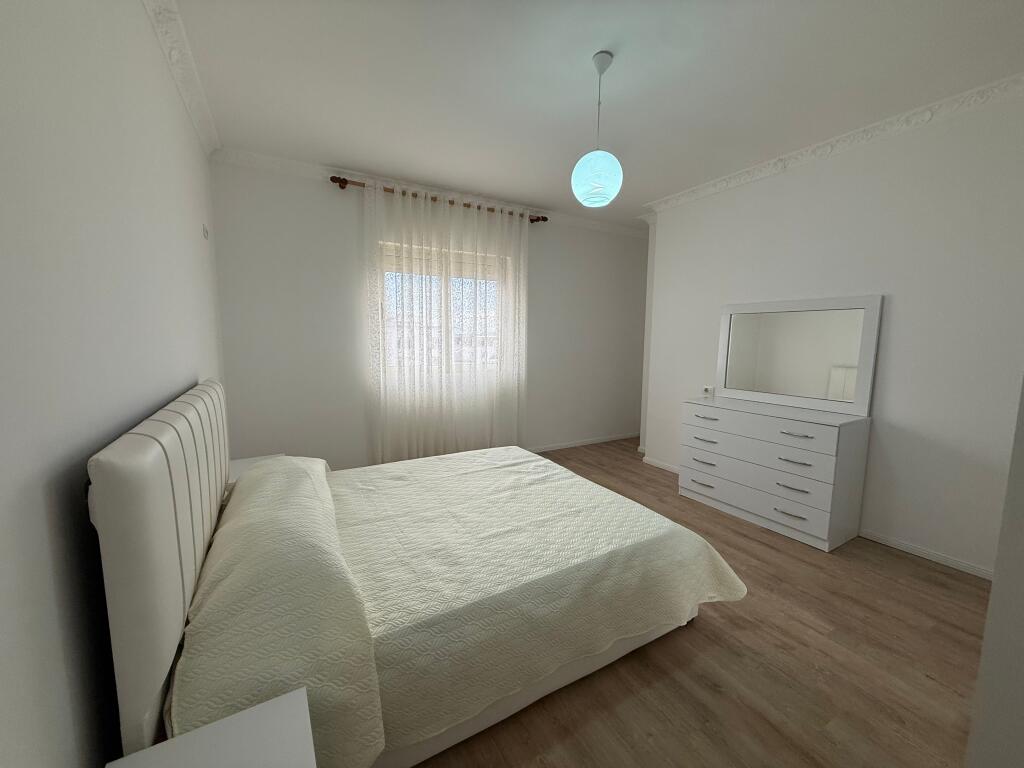 I rent out the apartment at the railway beach