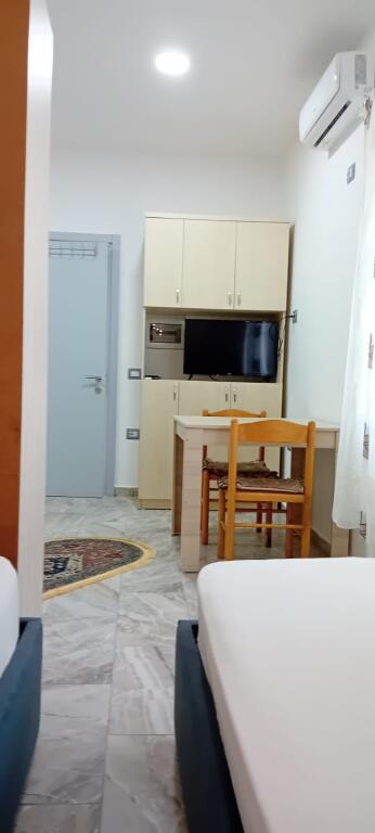 Garsoniere për qera