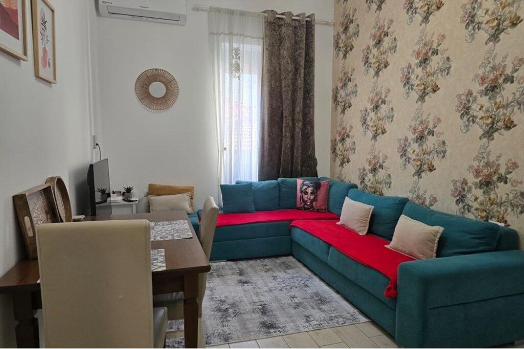 Apartment - For Rent - Sami Frashëri Street, Tirana