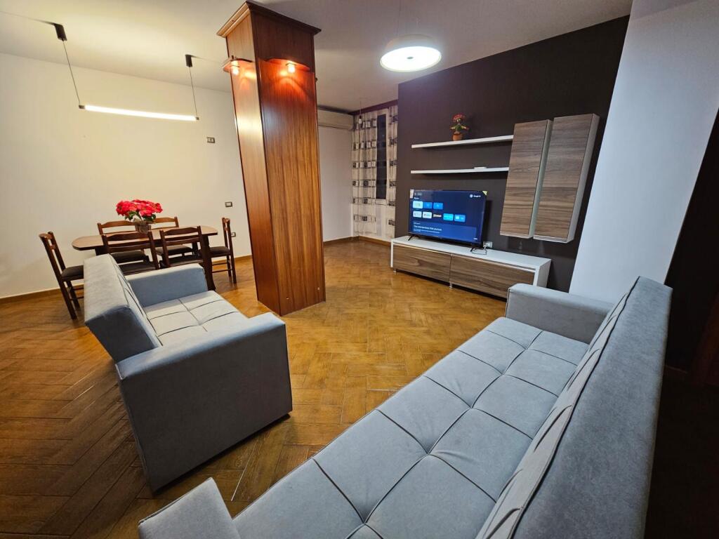 🏡 Apartament me Qira 3+1 – Laprakë