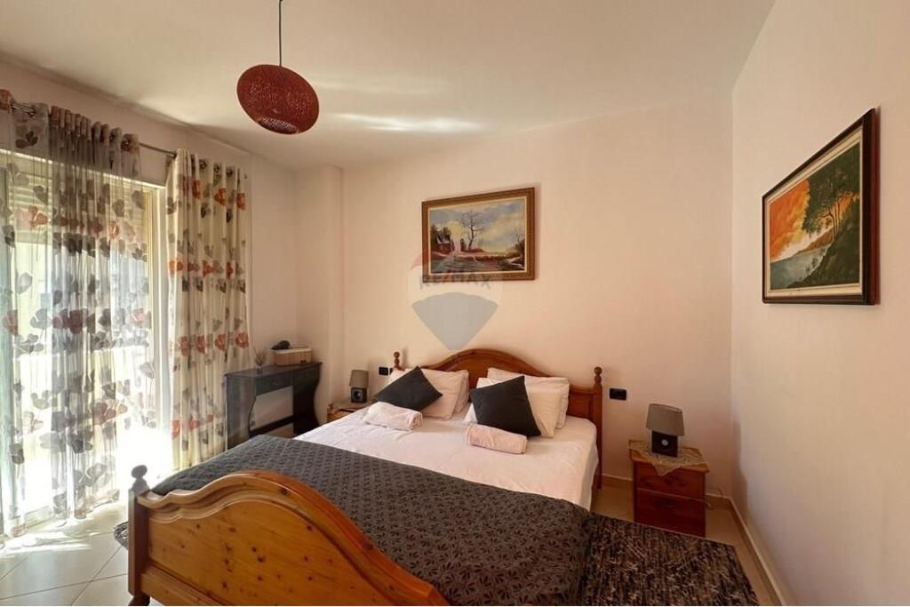 Pazari i Ri , Apartament 2+1