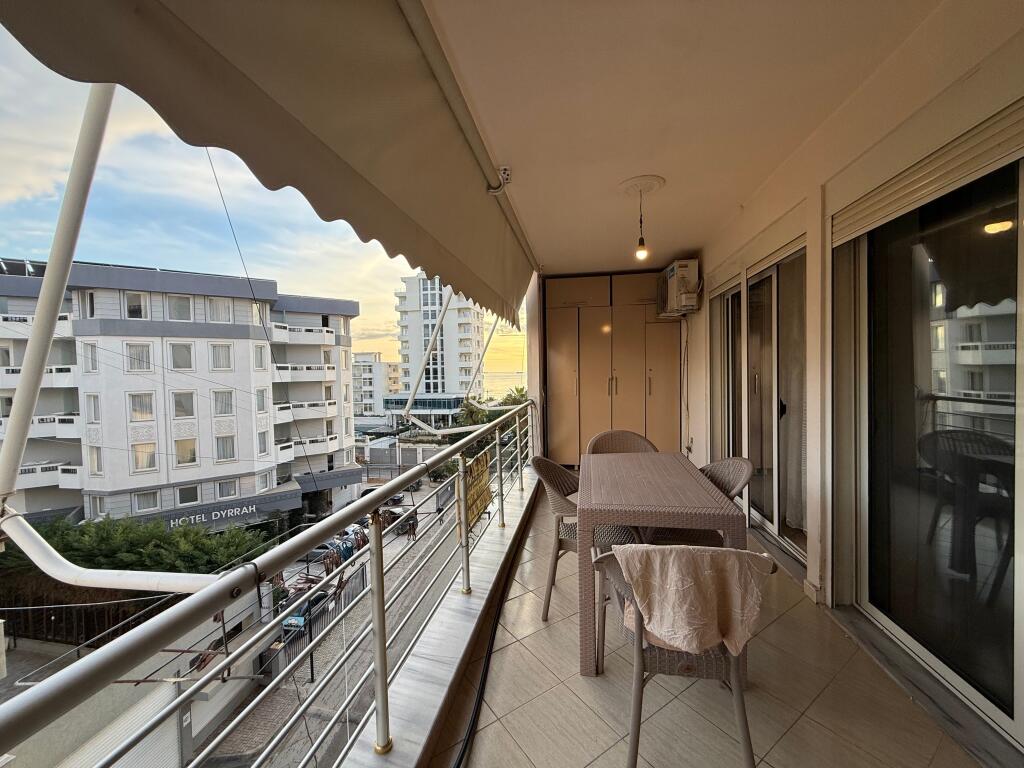 I rent out a 2+1 apartment in the beach area