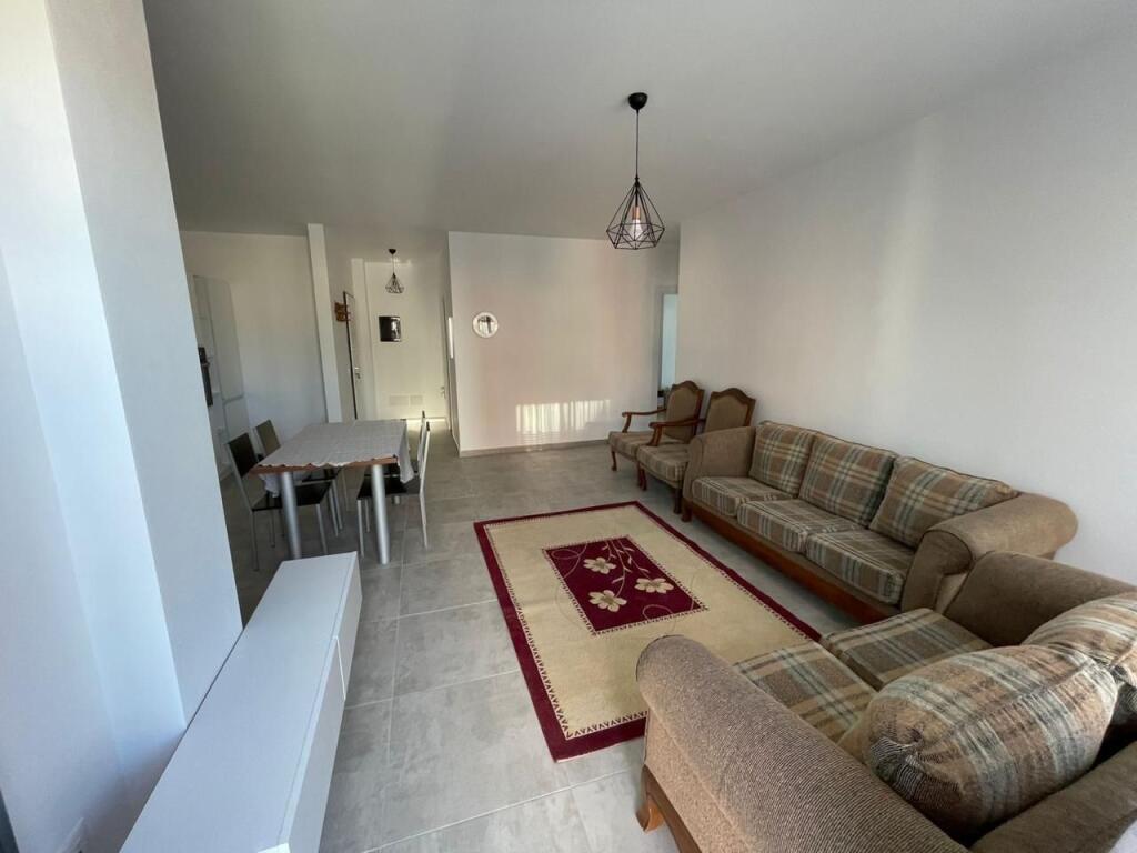 Apartament me Qera 2+1+2 Tek Kompleksi Zirkon (ID B2201342) Tirane.