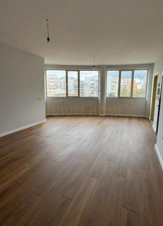 In vendita, Appartamento 1+1, Fresku, Tirana