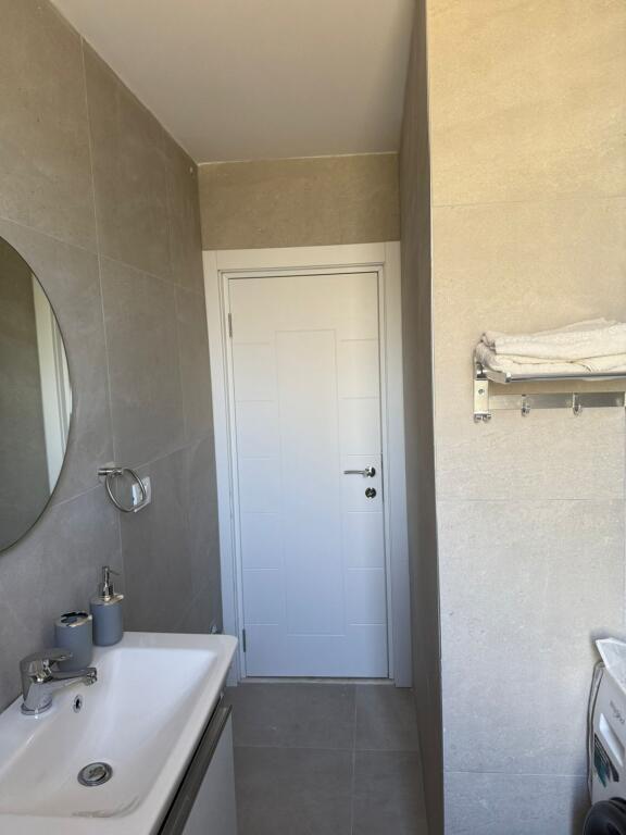 JEPET APARTAMENT 1+1 ME QERA NE QENDER