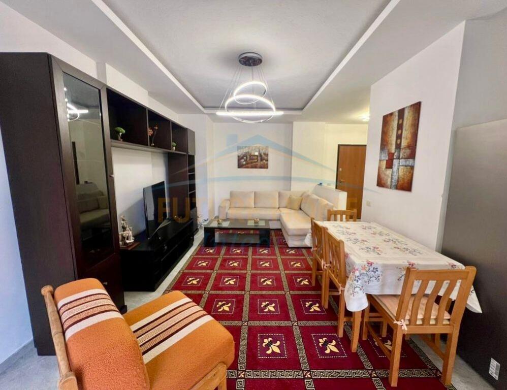 Qera, Apartament 1+1, Unaza e Re, Tiranë.