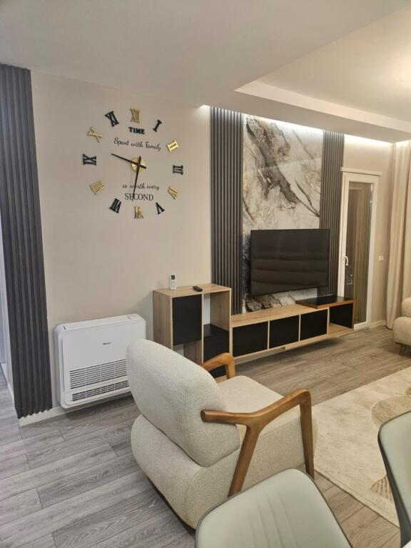 🏡 Jepet me Qira Apartament i Ri 2+1+2 – Rruga Dritan Hoxha, Zona Dogana