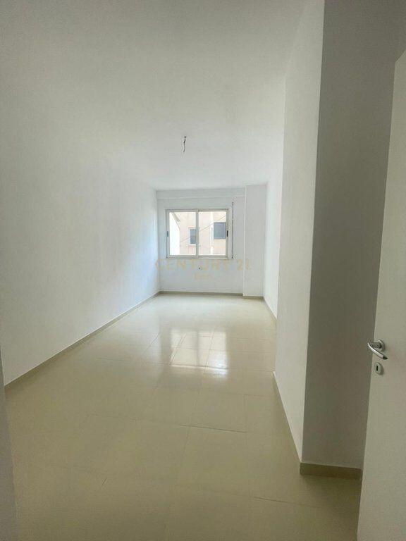 Apartament 2+2 Në Shitje në Ish-URT, Durrës - 133,000€ | 140 m²