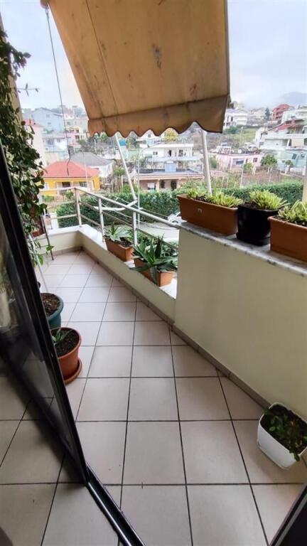 Apartament 2+1 me qera tek Rrethi i Shkozes