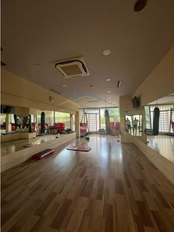 Locale commerciale in vendita