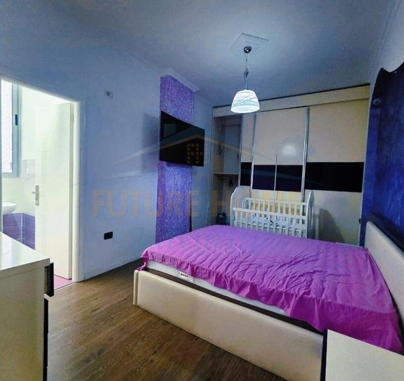 Rent, Apartment 2+1+2+Parking Space, Fresku, Tirana.