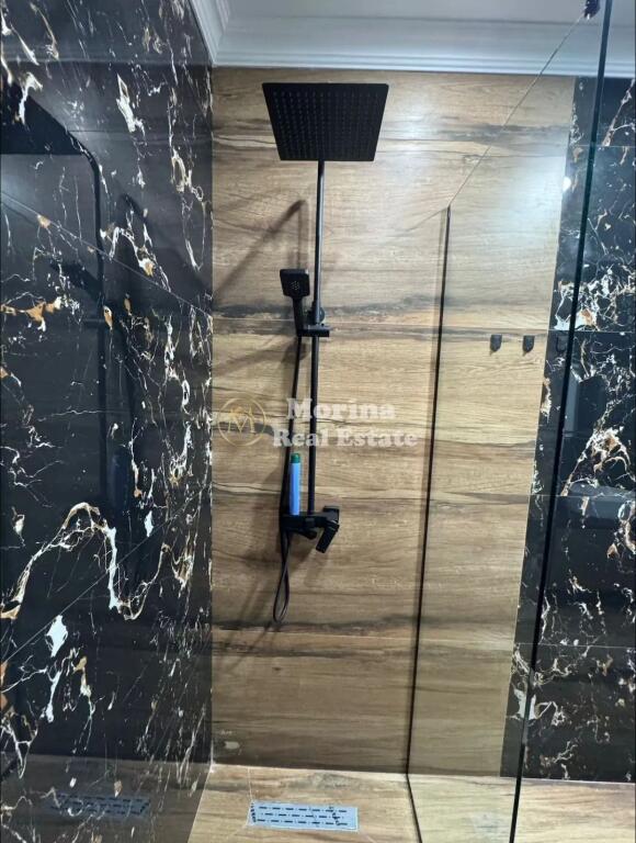 Qera, Apartament, 2+1, RR.4 Deshmoret, 900 euro/muaj