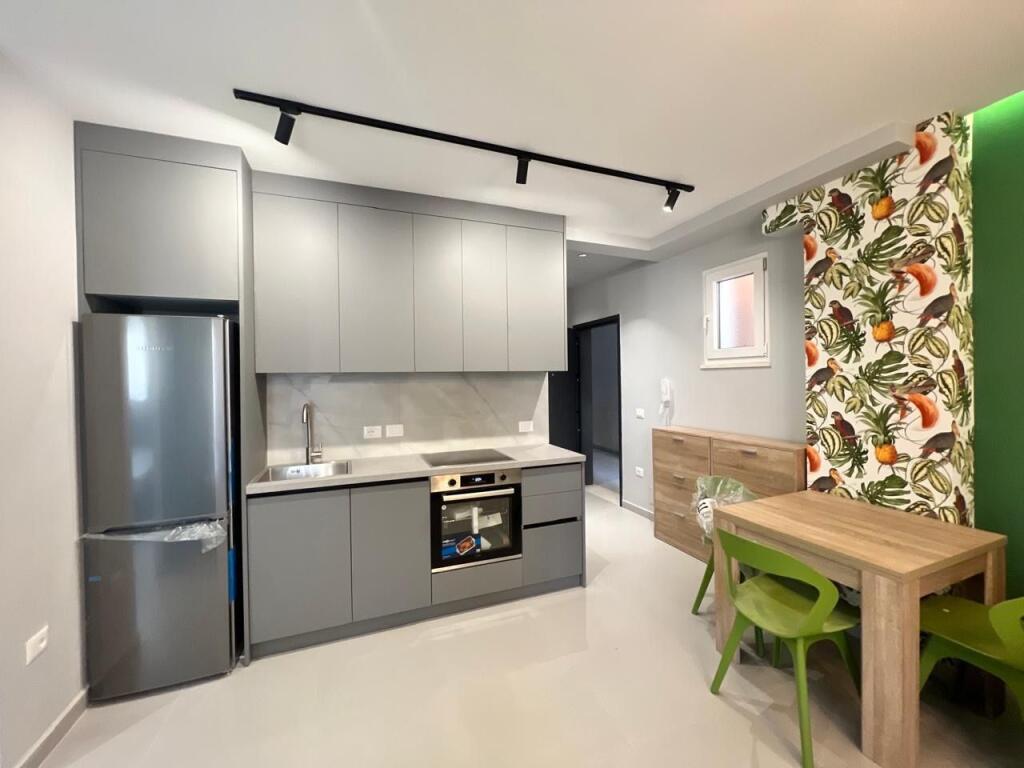 Jepet me qira 2+1+1 TRIO TOWER DON BOSKO 750€