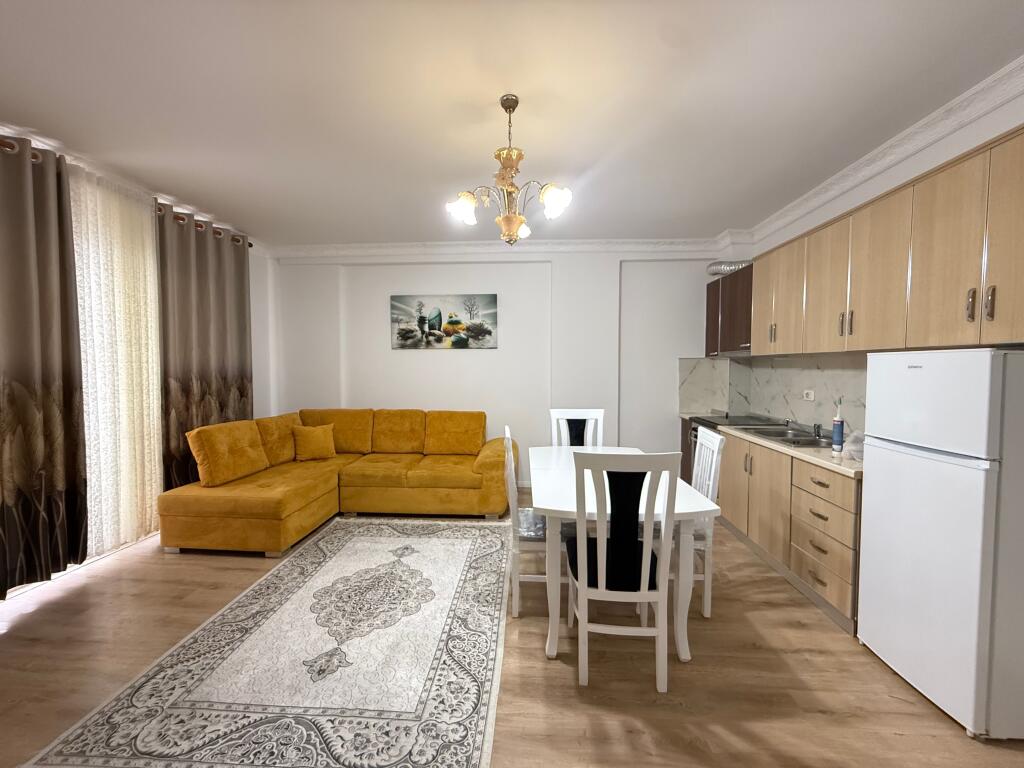 I rent out the apartment at the railway beach