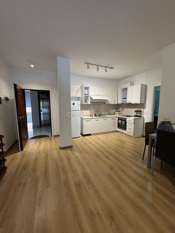 APARTAMENT 1+1 ME QIRA TE KOMPLEKSI DELIJORGJI! 750 € /Muaj Sip. Totale  70m2