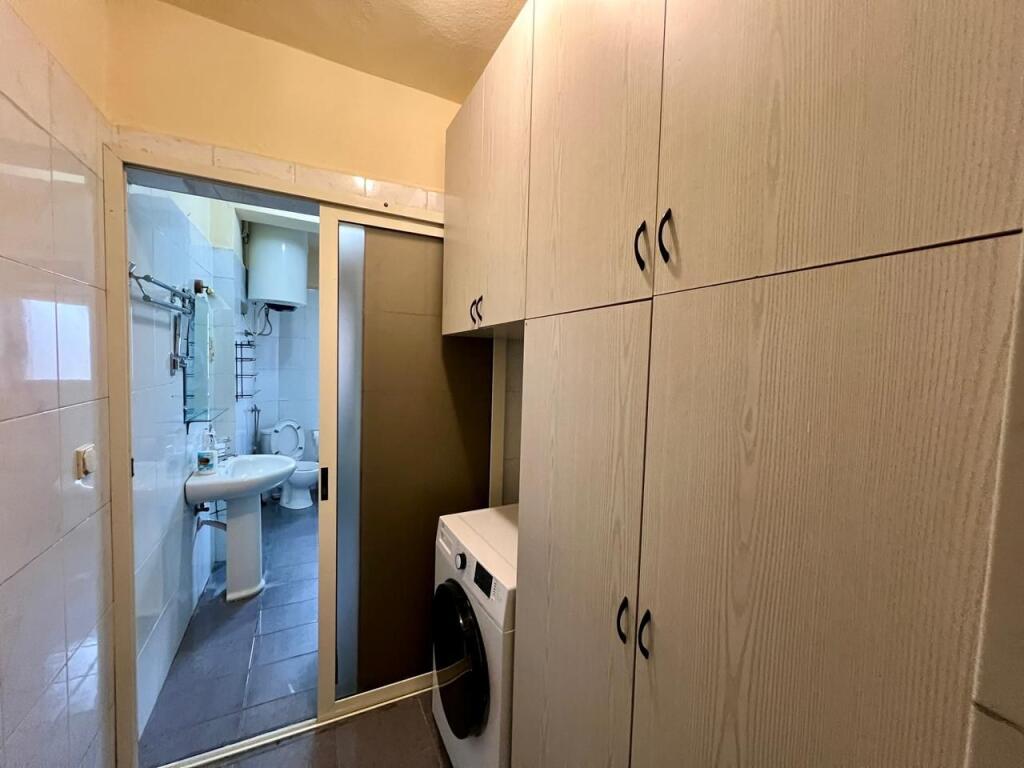 Jepet me qira Apartament 2+1, “Pazari i Ri”, Tiranë