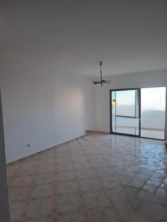 🏡 Apartament 2+1+2 në Shitje – Pallati me Shigjeta