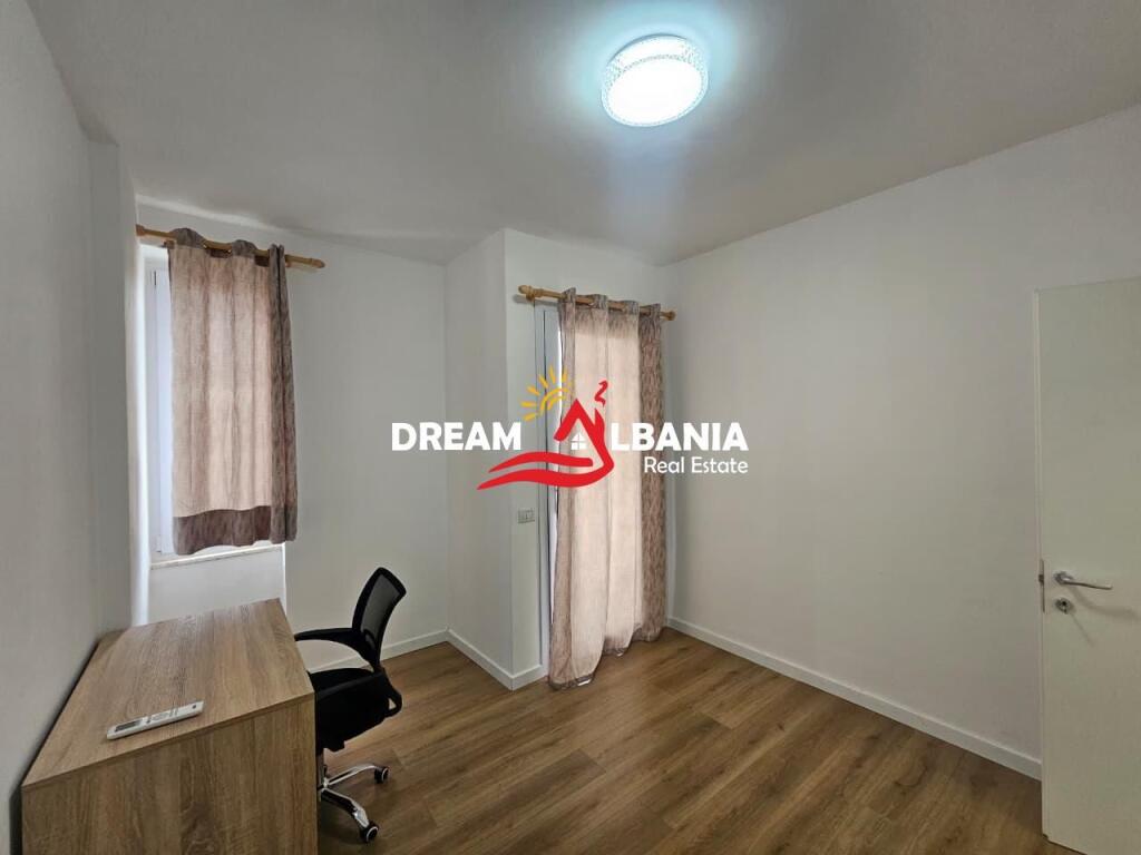 Apartament 3+1 me qera ne Laprake prane Hotel Relax (ID 4231374).