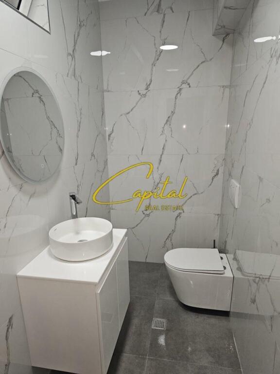 ZYRE ME QERA 130 M2 QENDER 1000 EURO