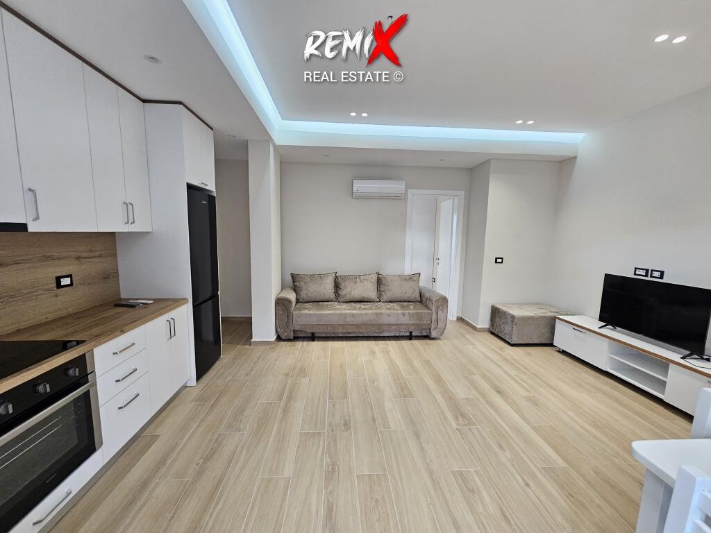 📢 Jepet me qira apartament 1+1 pranë Kishës Amerikane – Kënetë