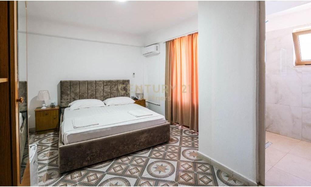 Ekskluzive – Hotel për Shitje në Golem