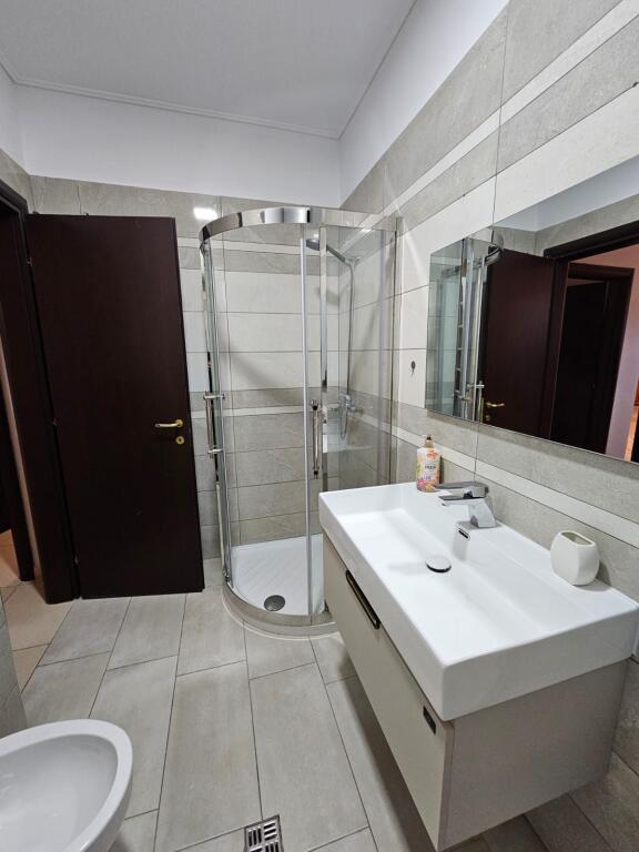 Jepet me qira apartament 1+1 në Delijorgji 📍 Godina “Helenikoni”