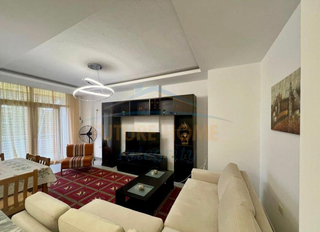 Qera, Apartament 1+1, Unaza e Re, Tiranë.