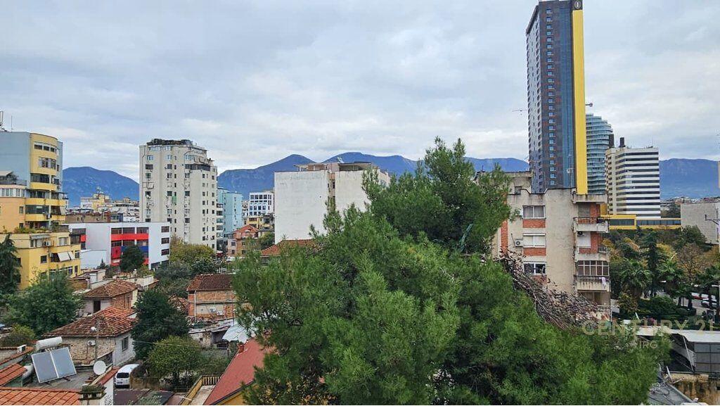 APARTAMENT ME QERA 2+1+2 NË QENDËR. 1,500 € /Muaj Sip. Totale  100m2