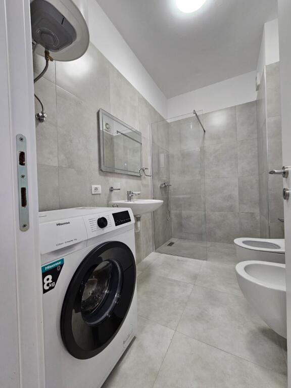 JEPET ME QERA APARTAMENT 1+1  UNIVESR CITY