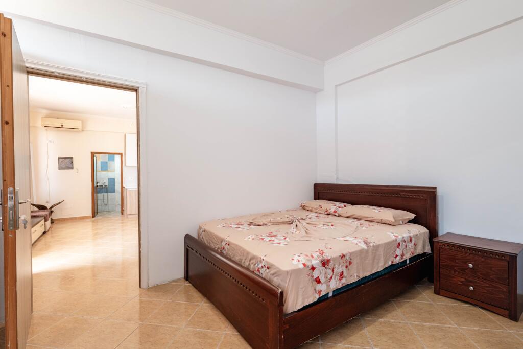 Casa con terreno in vendita a Marina Sarande