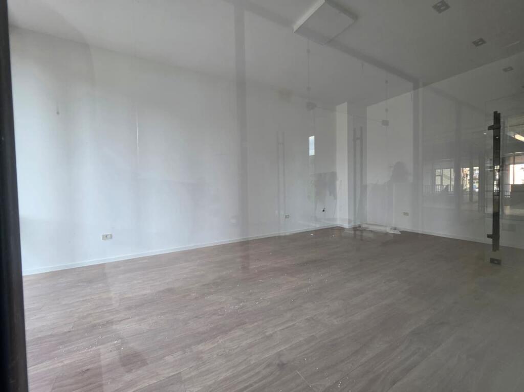 FOR RENT: Business Premises On The Main Road ✨️ Rez. Golden Tower, Mine Peza - Center📍| 800€ / Month 🔥
