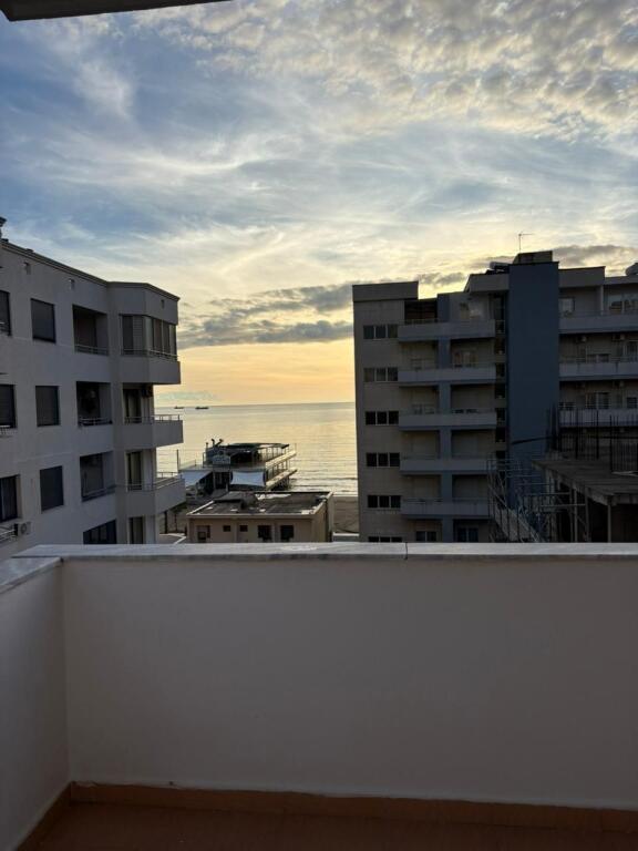 Jepet me qera super apartamente 1+1 me pamje deti