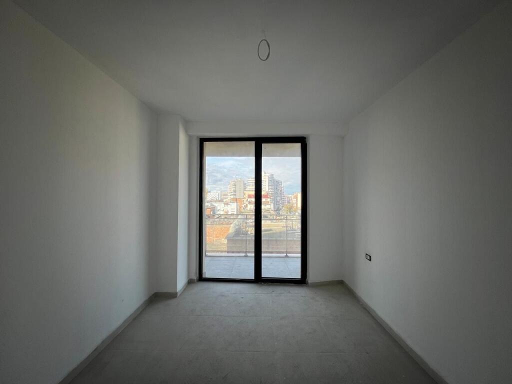 Apartament ne shitje 1+1 mine peza