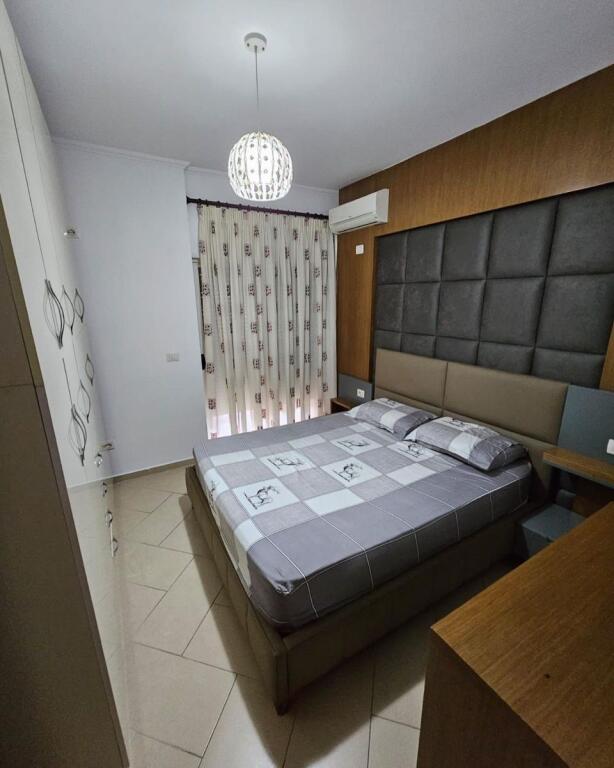 Apartament me Qera 2+1+2+Verande te Liqeni i Thate