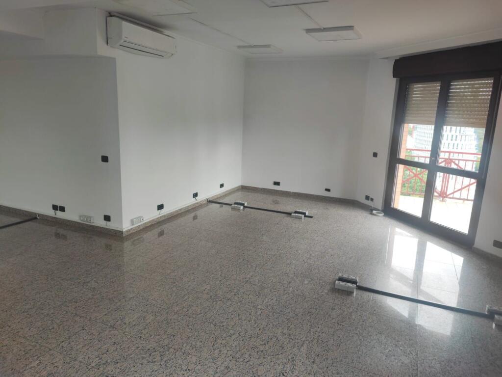 Zyre per Qira ne Qender