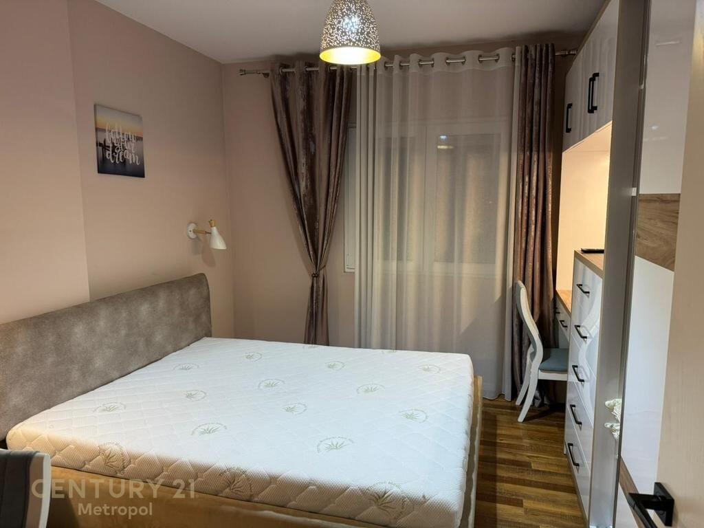 Apartament 2+1 me qira tek Ish-Stacioni i Trenit