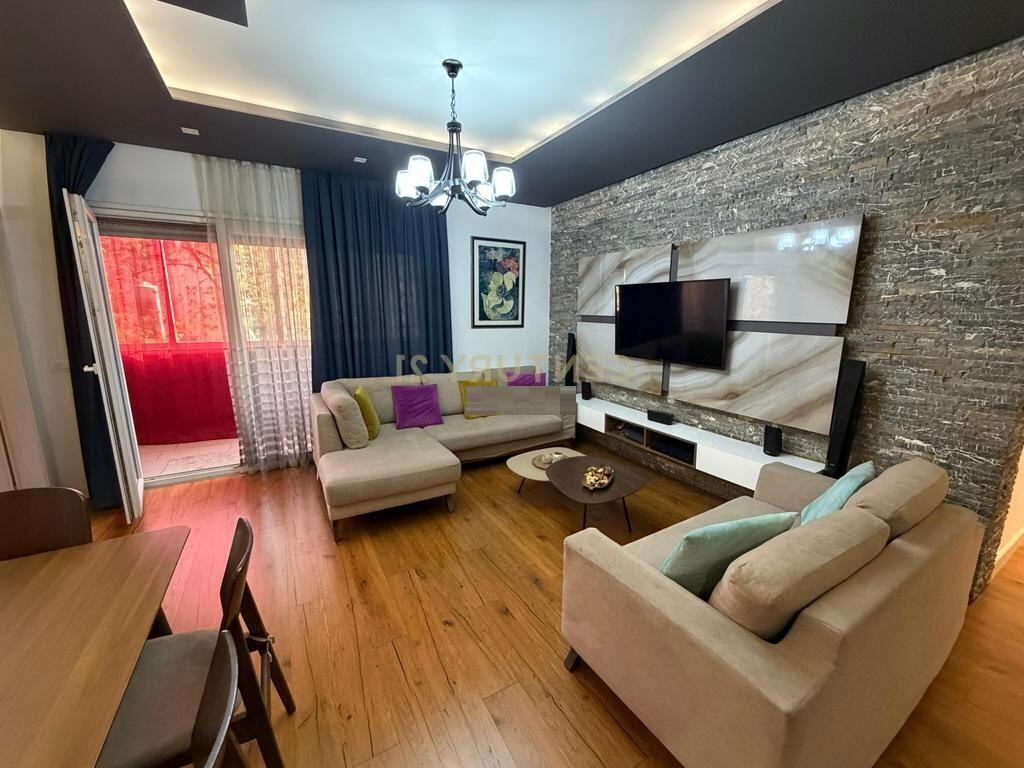 Furnished 3+1+2 apartment for sale in Ali Dem