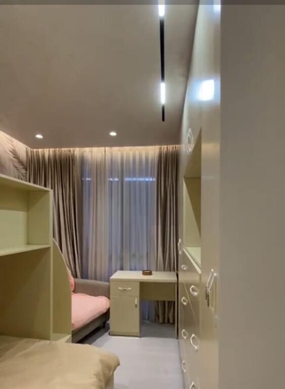 VENDESI APPARTAMENTO 2+1+2 POSTI AUTO ALI DEMI 240.000 EURO