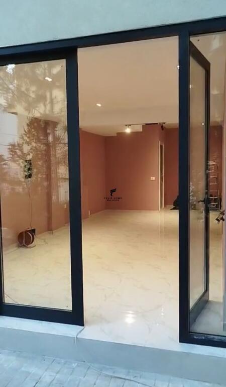 DYQAN ME QERA 40 M2 LIQENI THATE 650 EURO