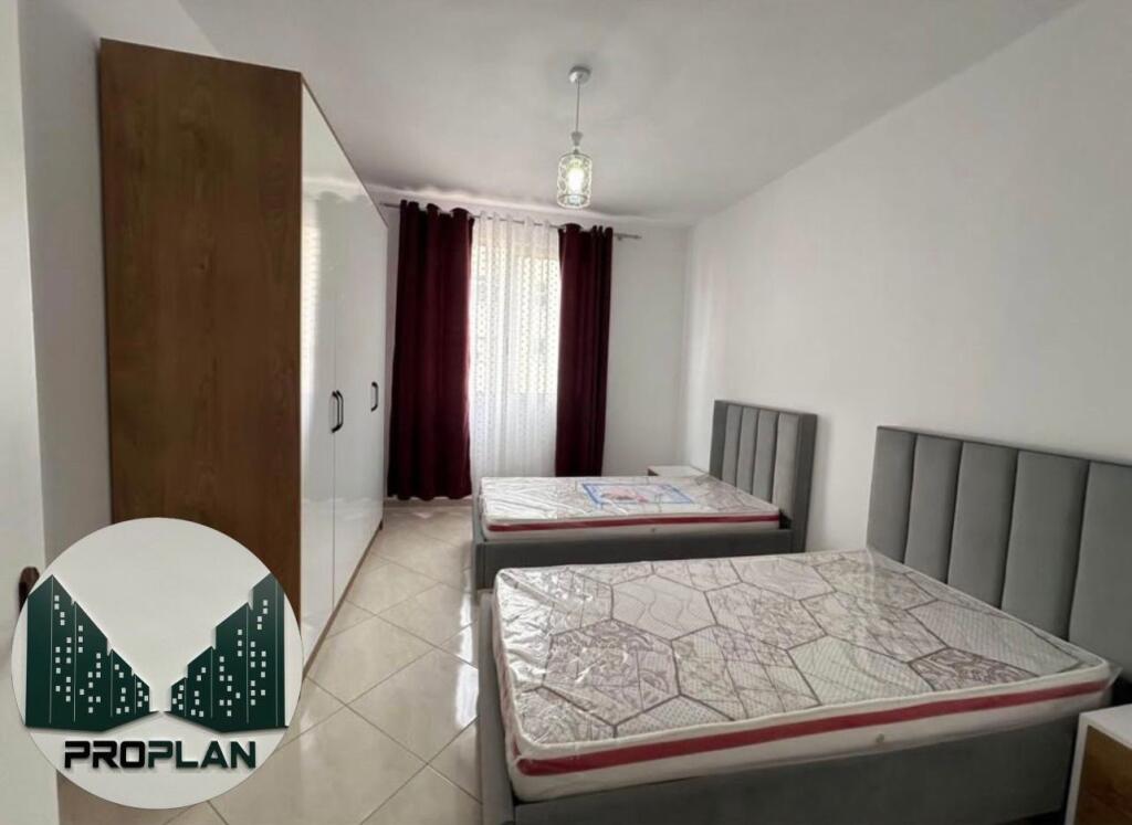 APARTAMENT 2+1+2 PARKIME ME QERA NE ASTIR