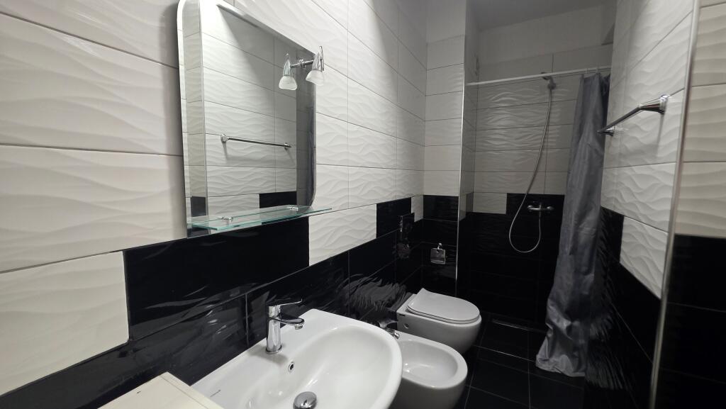 JEPET ME QERA APARTAMENT 1+1 MYSLYM SHYRI