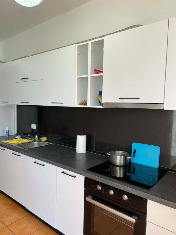 JEPET ME QIRA 2+1+1 ASTIR 45.000 LEKE