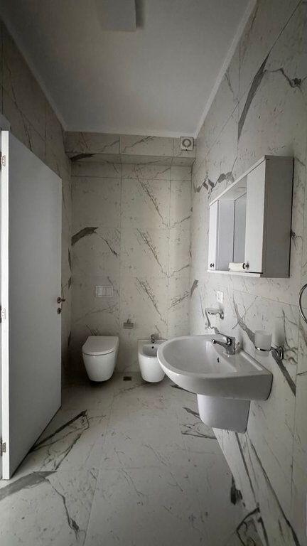 Apartament 2+1 me 2 Tualete + Parkim – Myslym Shyr, 100m²